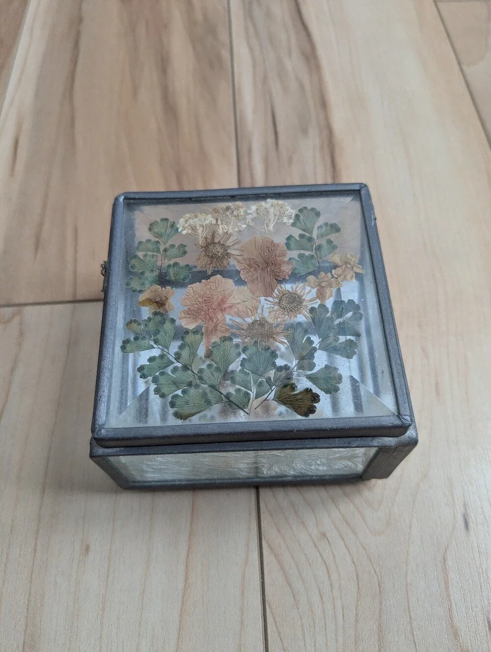 Glass Trinket Box Pressed Flowers Jewelry box